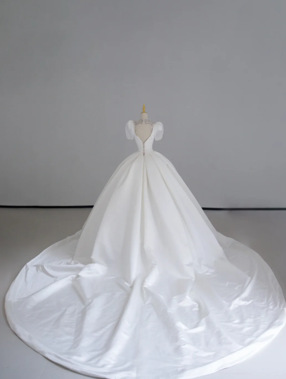 Vestido de novia atemporal con escote redondo, mangas cortas, satén blanco, cola larga, DP513