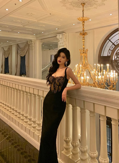 Vestido elegante de sirena con tirantes finos y encaje negro sin mangas para fiesta de 18 cumpleaños, ideas para vestidos de cumpleaños para mujeres DP568