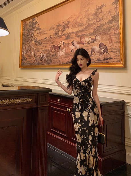 Vestido elegante de sirena con tirantes finos, negro, floral, sin mangas, para fiesta de 18 cumpleaños, atuendos de cumpleaños, ideas para vestidos de cumpleaños para mujeres DP570