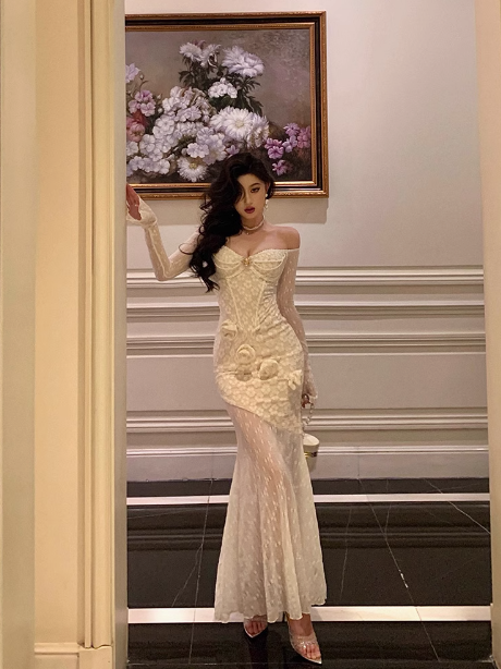 Vestido elegante de sirena con encaje blanco y hombros descubiertos para fiesta de 18 cumpleaños. Ideas de vestidos de cumpleaños para mujeres (DP573).