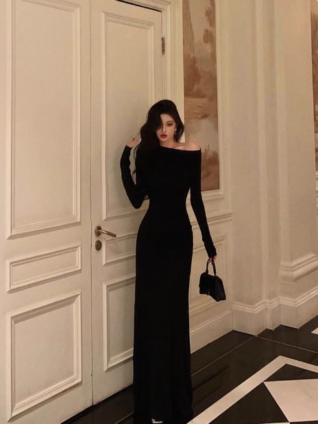 Elegante vestido negro de sirena con mangas largas para fiesta de 18 cumpleaños. Ideas de vestidos de cumpleaños para mujeres (DP574).