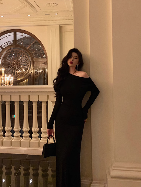 Elegante vestido negro de sirena con mangas largas para fiesta de 18 cumpleaños. Ideas de vestidos de cumpleaños para mujeres (DP574).