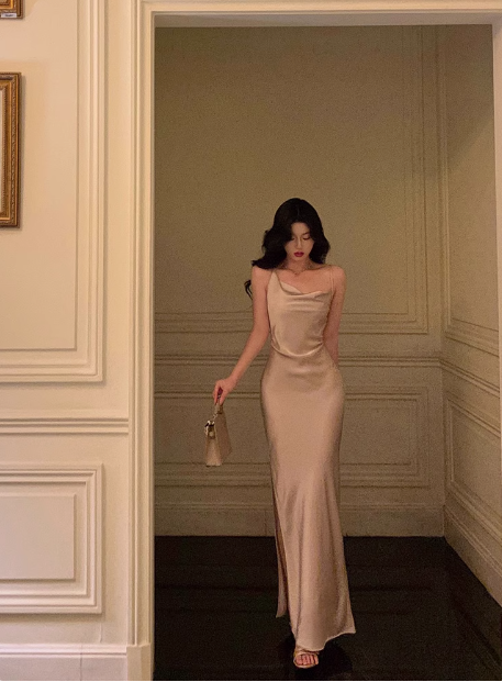 Vestido elegante de sirena con tirantes finos color champán para fiesta de 18 cumpleaños. Ideas de vestidos de cumpleaños para mujeres (DP580).