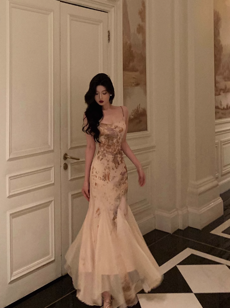 Vestido largo elegante de sirena con tirantes finos para cumpleaños número 18, atuendos para cumpleaños número 21, ideas de vestidos de cumpleaños para mujeres DP599