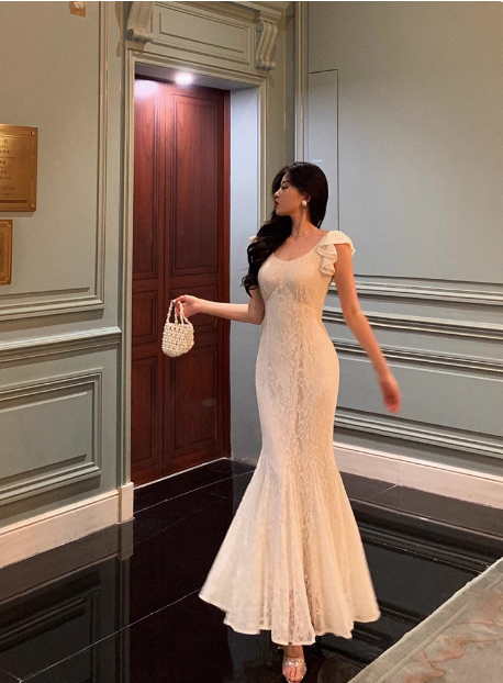 Vestido largo blanco de encaje estilo sirena para fiesta de 18 cumpleaños, atuendos para 21 cumpleaños, ideas de vestidos de cumpleaños para mujeres DP600