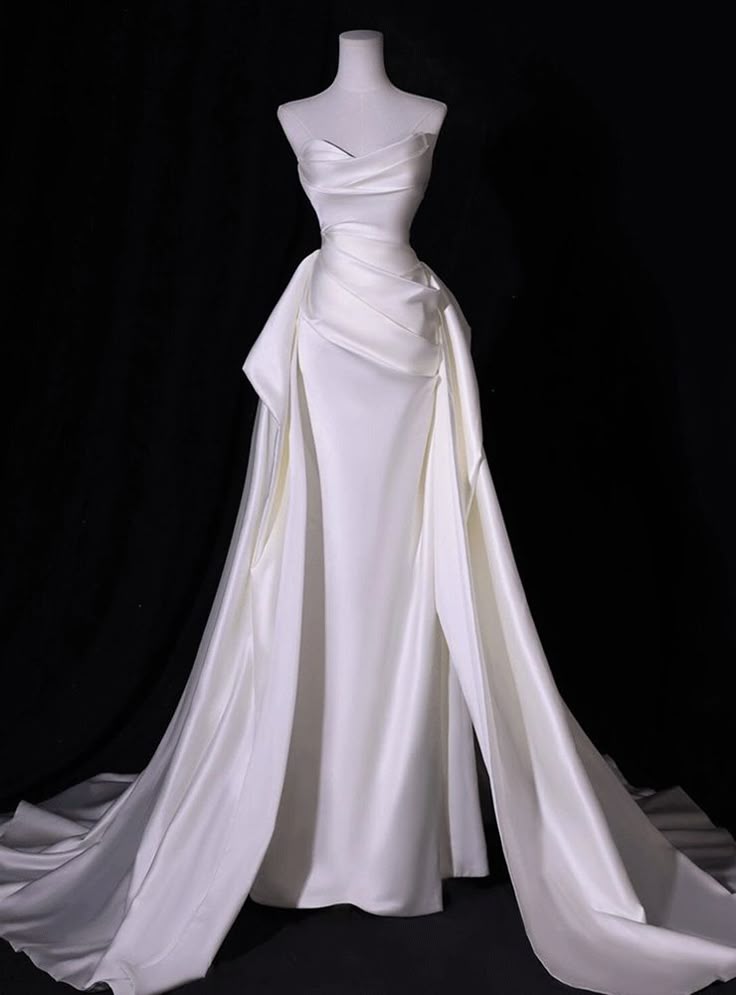 Vestido de novia de verano, sencillo, de sirena, de satén blanco, sin tirantes y plisado, DP604