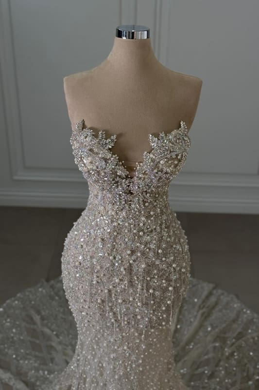 Vestido de novia de lujo con escote corazón, sin mangas, de encaje con cuentas, estilo sirena DP612