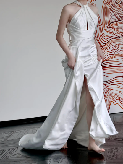 Vestido de novia único de satén blanco con escote halter y corte en A DP662