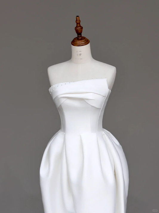 Vestido de novia único, corte A, sin tirantes, de satén color marfil, estilo minimalista, DP691