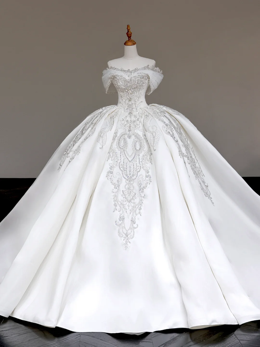 Vestido de novia elegante con hombros descubiertos, lentejuelas blancas, mangas cortas, DP699