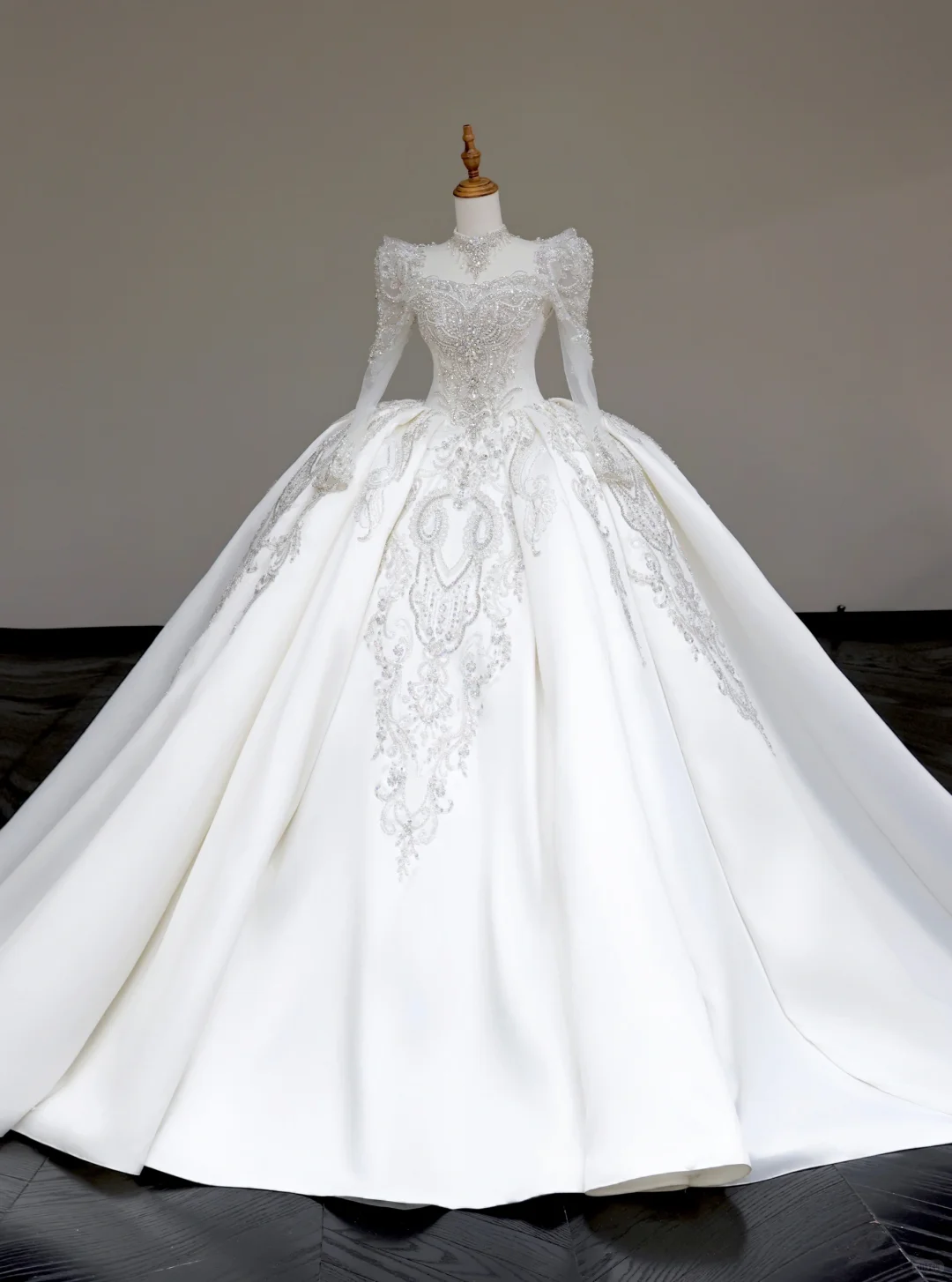 Vestido de novia único, corte corazón, mangas largas, lentejuelas blancas, DP706