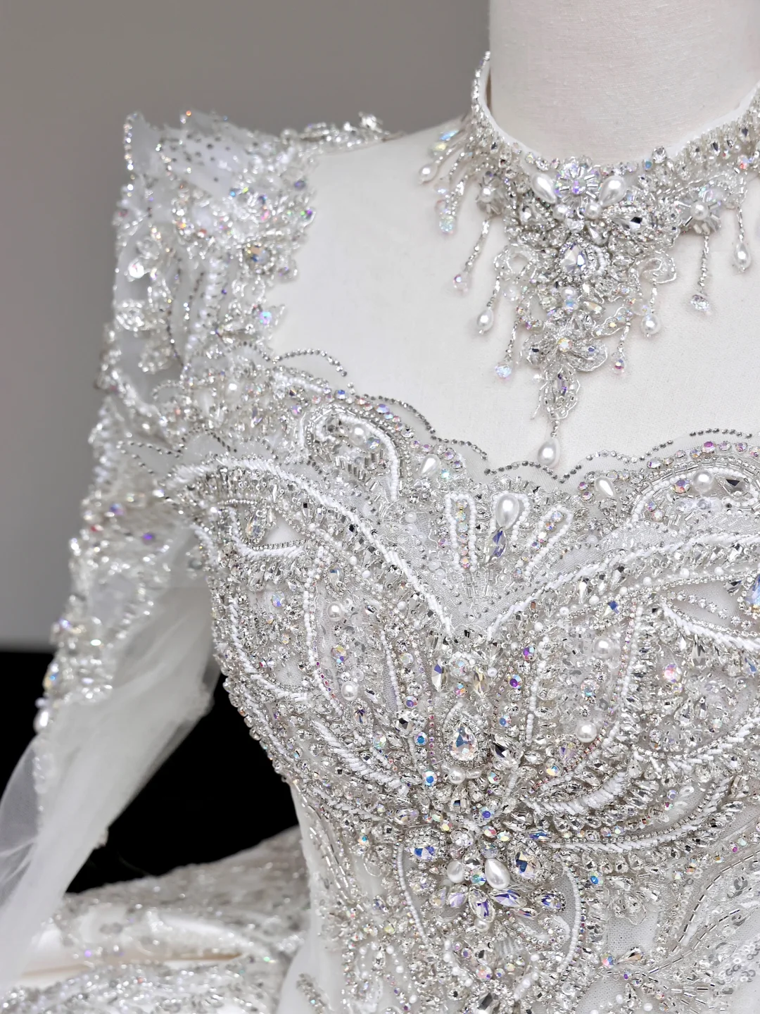 Vestido de novia único, corte corazón, mangas largas, lentejuelas blancas, DP706