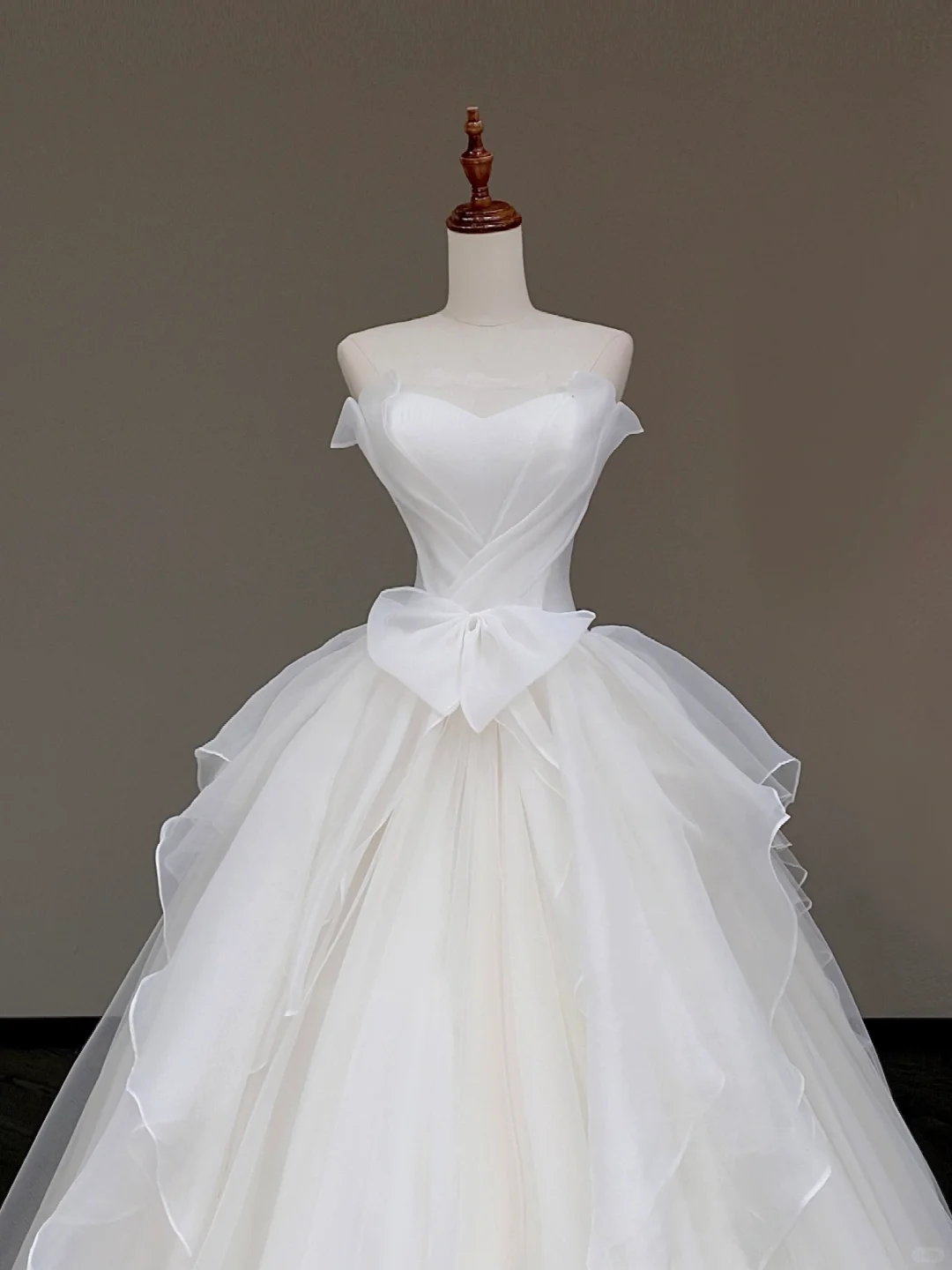 Vestido de novia único, vestido de fiesta sin tirantes de tul blanco, vestidos de novia minimalistas DP798