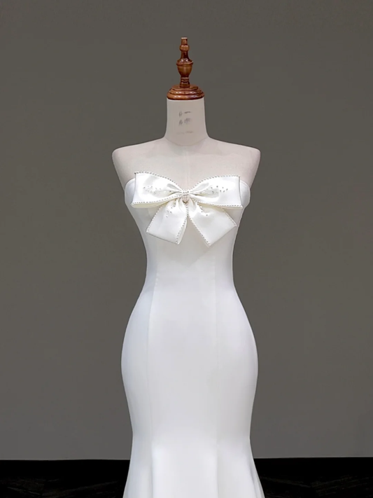 Vestido de novia sencillo de sirena sin tirantes, de satén blanco, estilo minimalista, DP805