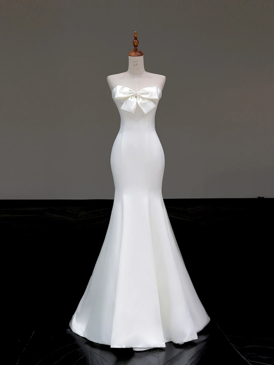 Vestido de novia sencillo de sirena sin tirantes, de satén blanco, estilo minimalista, DP805