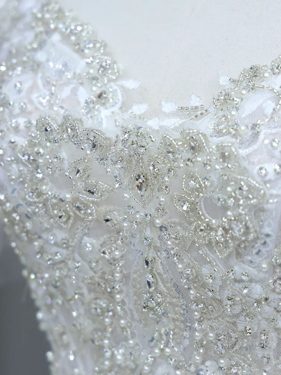 Vestido de novia princesa, corte corazón, mangas cortas, lentejuelas blancas, DP812
