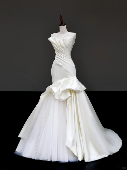 Vestido de novia sencillo de sirena sin tirantes, de satén blanco, estilo minimalista, DP820