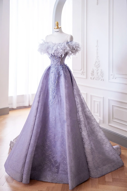 Elegante vestido de fiesta glamuroso con hombros descubiertos y plumas lilas, vestido de fiesta, vestido de noche DP888