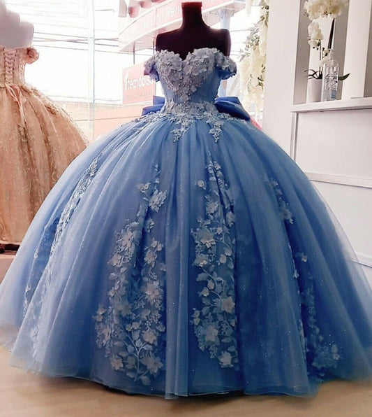 Vestidos de quinceañera con hombros descubiertos y apliques florales 3D para dulces 16