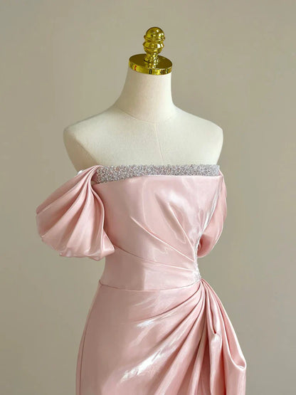 Vestido de fiesta largo de satén rosa con corte en A y hombros descubiertos ED005