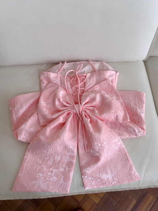 Vestido de fiesta corto rosa con tirantes finos y corte A ED01042