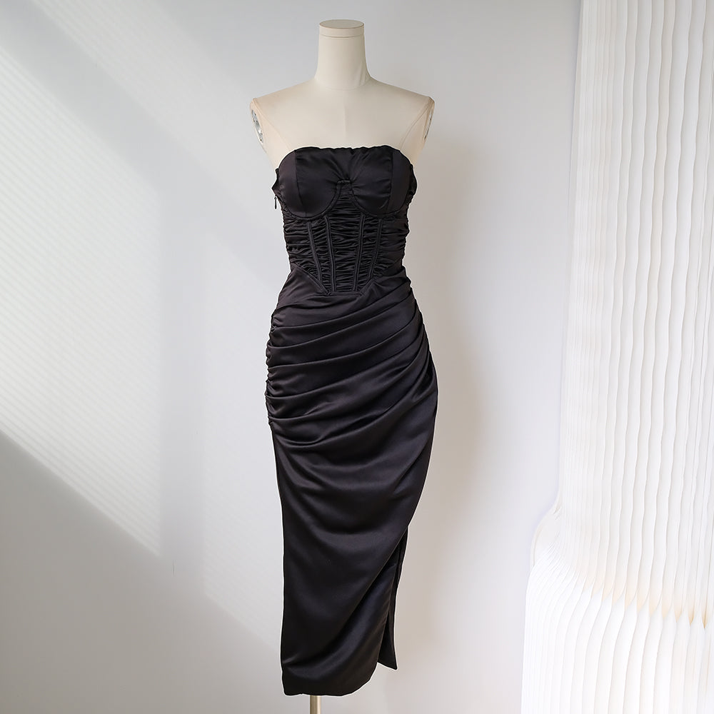 Vestido de cumpleaños de satén sin tirantes y ajustado ED01078