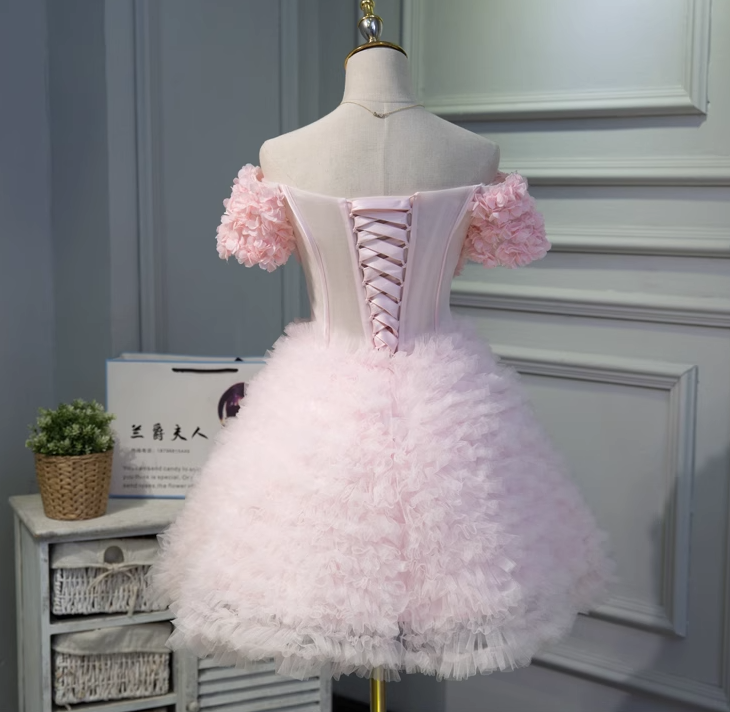 Vestido de fiesta corto de tul rosa con corte en A y hombros descubiertos, vestido de dama de honor rosa ED01109