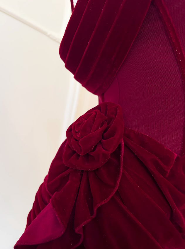 Vestido de fiesta corto de terciopelo burdeos con tirantes finos y corte A, vestido de bienvenida ED01116