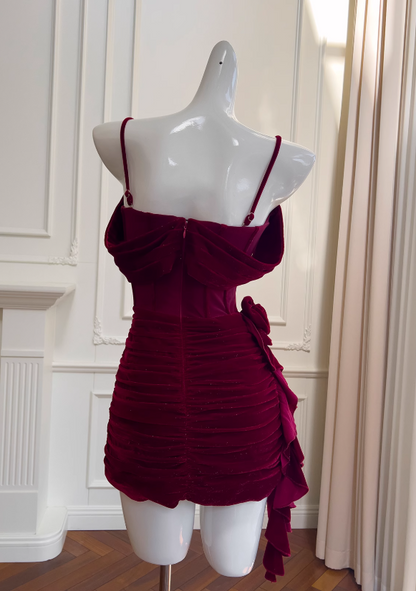Vestido de fiesta corto de terciopelo burdeos con tirantes finos y corte A, vestido de bienvenida ED01116