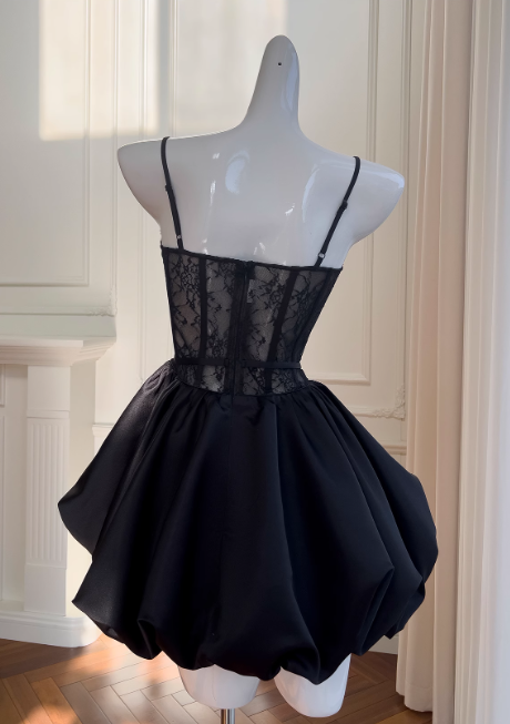 Vestido de fiesta corto de satén con encaje y escote corazón, corte en A, color negro, para regreso a casa, ED01153