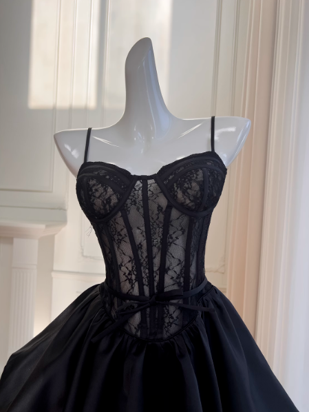 Vestido de fiesta corto de satén con encaje y escote corazón, corte en A, color negro, para regreso a casa, ED01153