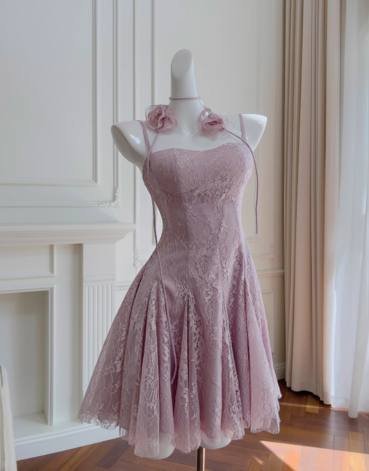 Vestido de fiesta corto de encaje con tirantes finos en color morado claro, vestido de fiesta morado ED01155