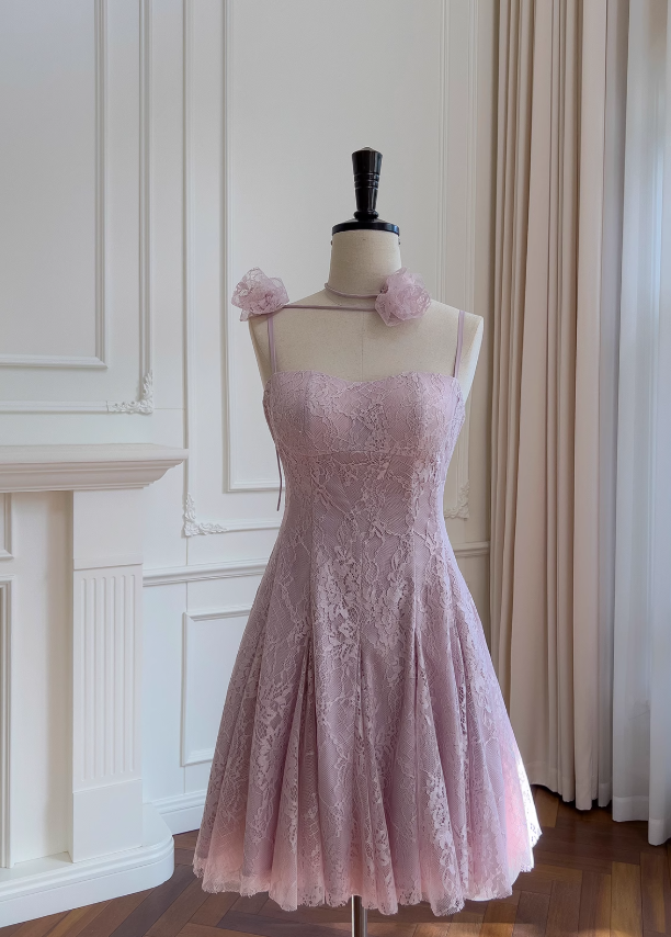 Vestido de fiesta corto de encaje con tirantes finos en color morado claro, vestido de fiesta morado ED01155
