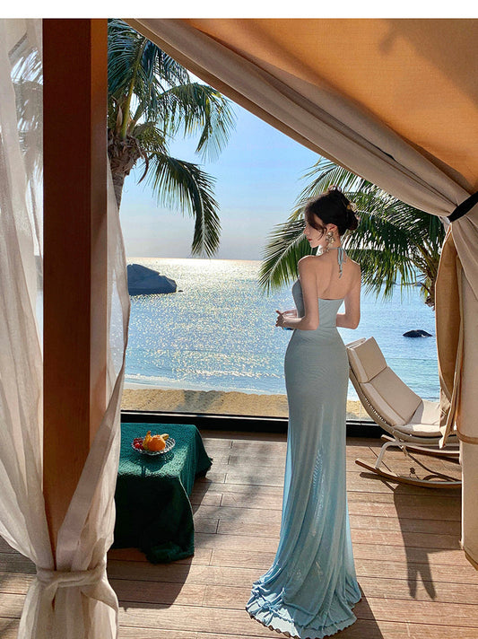 Vestido de noche largo con escote halter y corte sirena en azul claro ED01194