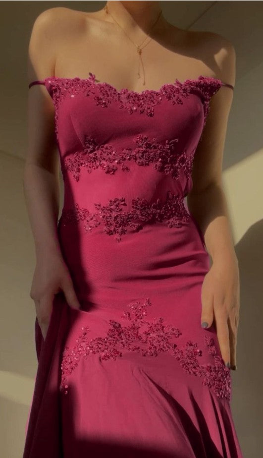 Vestido de fiesta vintage de gasa con tirantes finos color uva y cuentas ED01207