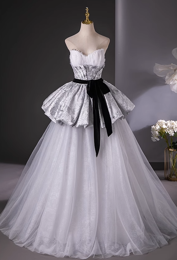 Vestido de fiesta largo de satén y tul con escote corazón, corte en A, color gris plateado, vestido formal en gris plateado ED01217