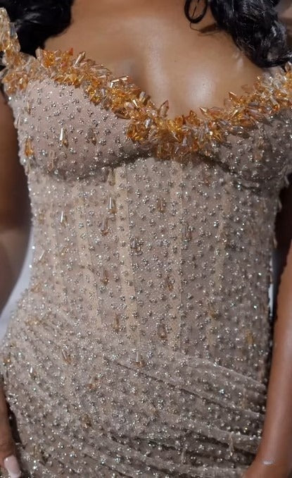 Elegante vestido de fiesta largo sin tirantes, con lentejuelas brillantes y cuentas, vestido formal de noche con abertura ED01240