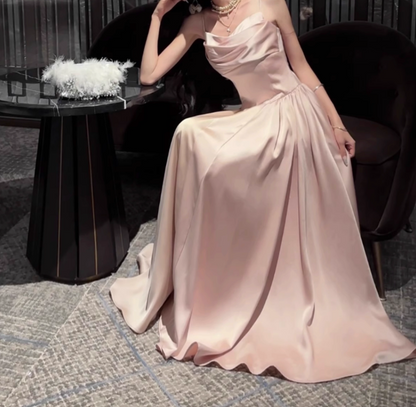 Vestido francés de corte A con tirantes y temperamento de alta gama ED01255