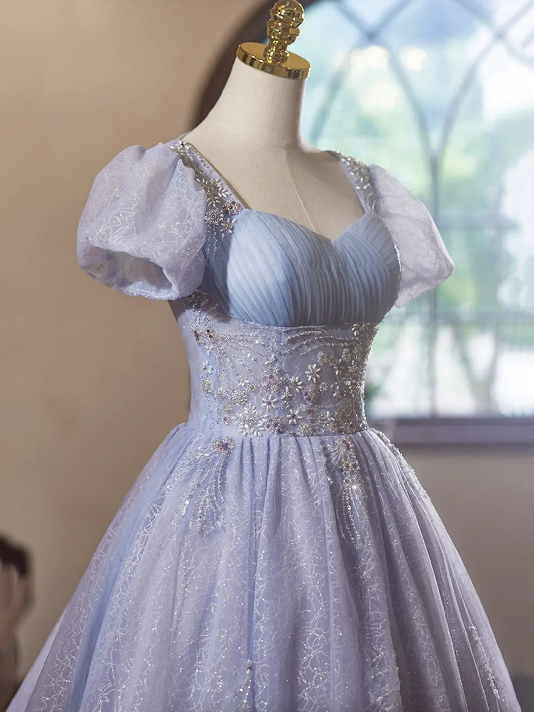 Vestido de fiesta de tul morado claro con mangas cortas, hermoso vestido de fiesta hasta la rodilla ED01325