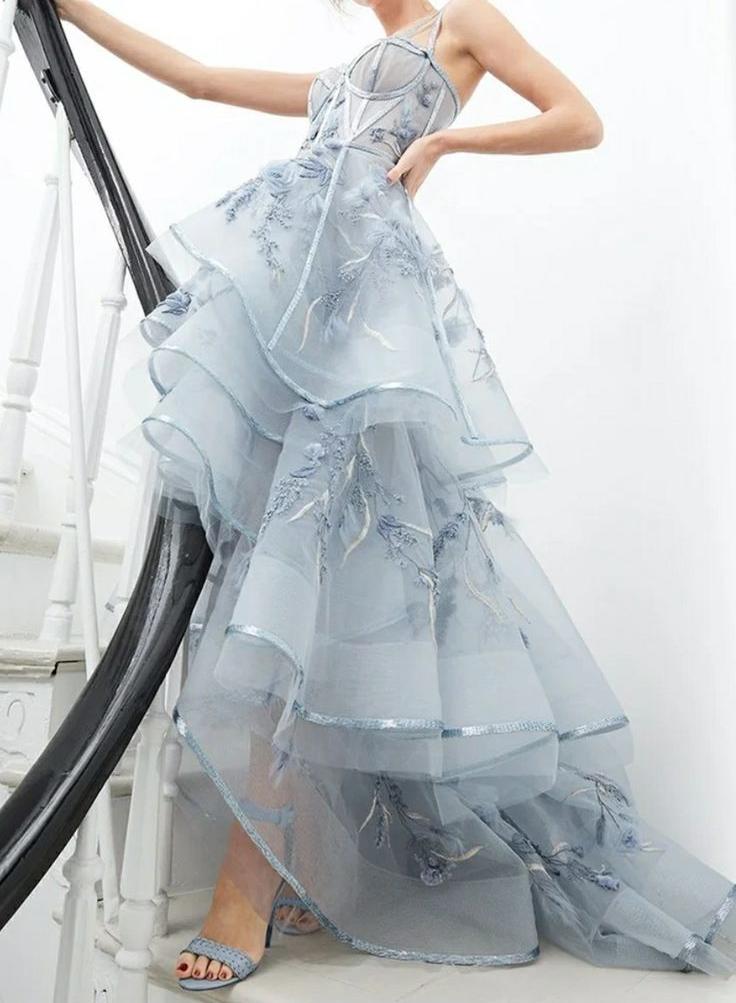 Vestido largo de tul con tirantes finos y bordado, corte en A, ED01331