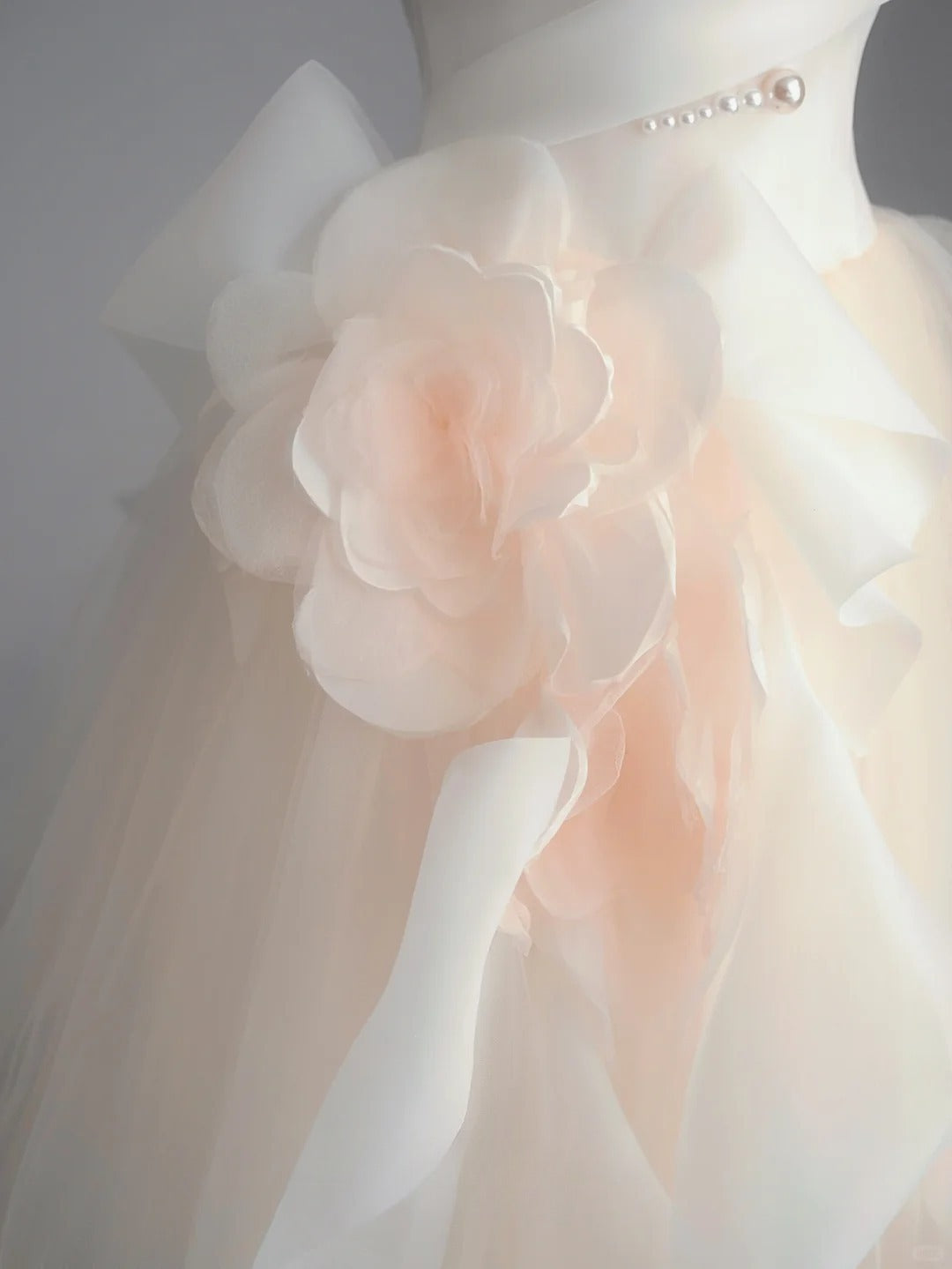 Vestido de novia de tul color champán claro, corte A, sin tirantes, vestido de fiesta largo con delicados detalles de cuentas ED01352