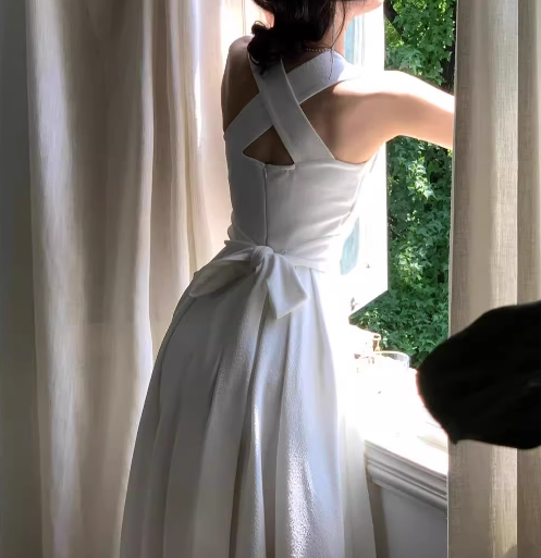 Vestido de fiesta elegante de estilo francés con tirantes blancos, ligero y lujoso, ED0137