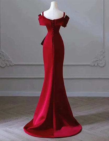 Vestido de fiesta largo de satén con hombros descubiertos y corte sirena color burdeos, vestido de noche sencillo ED01422