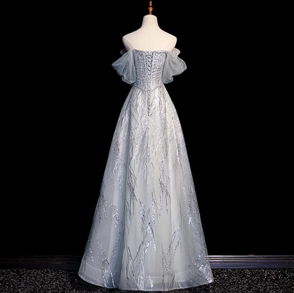 Vestido de fiesta largo de tul con lentejuelas, corte A, color gris plateado, con hombros descubiertos, ED01473