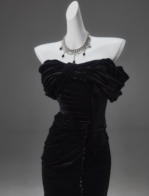 Vestido de fiesta largo de terciopelo con hombros descubiertos y corte sirena negro, elegante vestido de quinceañera ED01490