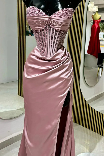 Vestido formal largo de satén con tirantes finos y corte sirena elegante con cuentas ED01569