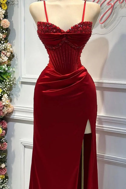 Vestido formal largo de satén con tirantes finos y corte sirena elegante con cuentas ED01569