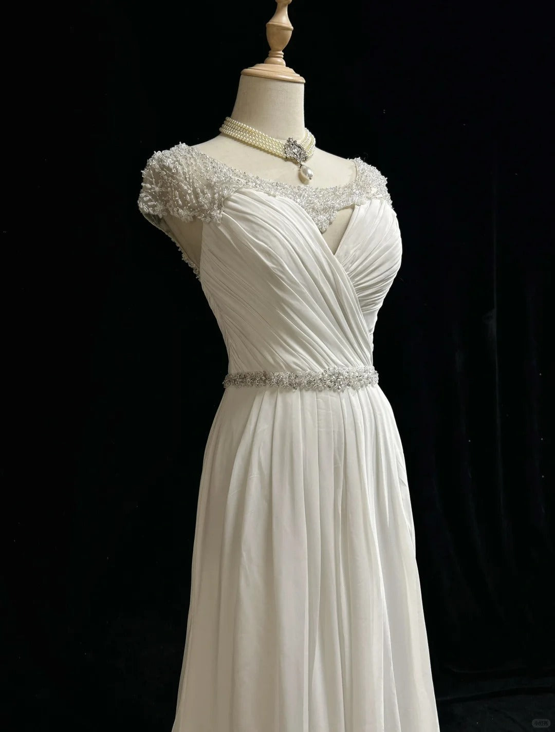 Vestido de novia blanco elegante de gasa, corte A, escote en V, largo, con cuentas, sencillo, ED01804