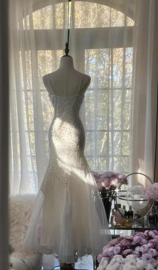 Vestido de fiesta de sirena con tirantes finos de tul y lentejuelas, color blanco hada, ED01840