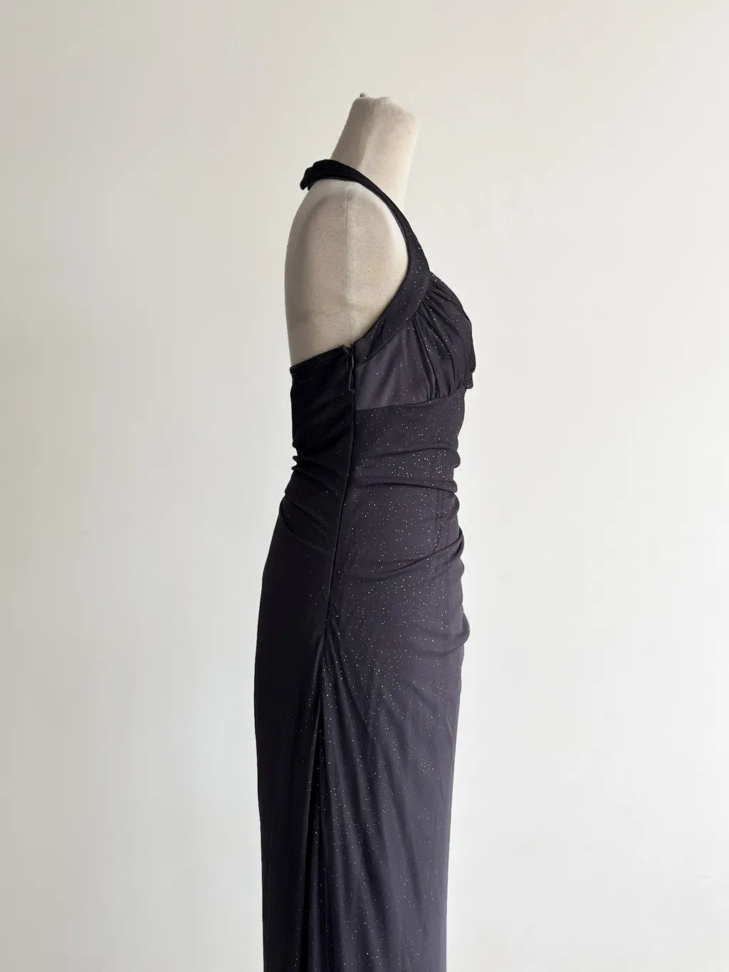 Vestido de fiesta gris oscuro con escote halter y volantes, con degradado brillante, para cumpleaños, ED01851